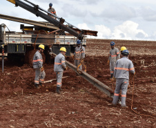 LONDRINA - Os temporais que castigaram as regiões Sudoeste, Oeste, Noroeste e Norte do Paraná no mês de outubro já causaram, somados, mais danos ao sistema elétrico da Copel do que o ciclone-bomba, evento climático excepcional que atingiu o Leste do Paraná em junho de 2020