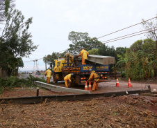 REGIÃO DE TOLEDO - Os temporais que castigaram as regiões Sudoeste, Oeste, Noroeste e Norte do Paraná no mês de outubro já causaram, somados, mais danos ao sistema elétrico da Copel do que o ciclone-bomba, evento climático excepcional que atingiu o Leste do Paraná em junho de 2020