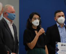 O vice governador Darci Piana e o o superintendente da Ciência, Tecnologia e Ensino Superior, Aldo Bona participam, nesta quinta-feira (28), da entrega do 34 Premio Paranaense de Ciencia e Tecnologia,  no Palacio Iguacu.   Curitiba, 28/10/2021 -  Foto: Geraldo Bubniak/AEN