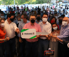 Com foco na melhoria da qualidade de vida da população, o governador Carlos Massa Ratinho Junior confirmou nesta quarta-feira (03), em Cornélio Procópio, investimentos nas áreas da saúde e educação para 21 municípios do Norte e Norte Pioneiro, que integram a 18ª Regional da Saúde.  Foto: Aristeu Dias/AEN