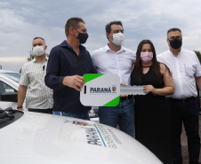 Governador Carlos Massa Ratinho Junior entrega 69 veículos para os 25 municípios da 10ª Regional de Saúde, em Cascavel. Carros serão usados para reforçar estratégia de Saúde da Família, com atendimentos domiciliares realizados pelos municípios. - Cascavel, 05/11/2021 - Foto Gilson Abreu/AEN