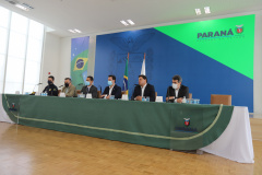 O governador Carlos Massa Ratinho Junior e secretários de Estado apresentam nesta sexta-feira (26), em conjunto com a Polícia Rodoviária Federal, detalhes do plano de operação para o fim da concessão das rodovias paranaenses, que ocorre neste final de semana. Na foto, diretor-geral do Departamento de Estradas de Rodagem do Paraná, Fernando Furiatti    - 26/11/2021 - Foto: Geraldo Bubniak/AEN