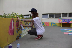 A pediatria do Hospital Universitário do Oeste do Paraná (Huop) ganhou mais cor nesta terça-feira (09). Crianças e adolescentes internados no hospital tiveram a oportunidade de colocar a mão na massa durante a oficina de graffite na unidade. Com pincel e tinta na mão, a expectativa foi deixar o espaço renovado, e ainda ter o contato com uma experiência única. - Cascavel, 10/121/2021 - Foto: UNIOESTE