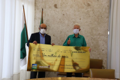  Aos 85 anos aposentado de Curitiba é o novo milionário do Nota Paraná . Foto: SEFA