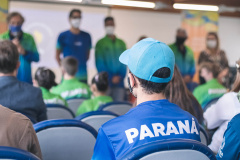 A manhã da última terça-feira, 09, foi de homenagens na Superintendência Geral de Esporte do Governo do Paraná. Após a delegação paranaense voltar campeã dos Jogos Escolares Brasileiros (JEBS) no Rio de Janeiro, os estudantes-atletas receberam uma novidade:  os participantes dos JEBS estão classificados para as bolsas-atletas, categoria formador, na edição 2022 do Programa Geração Olímpica e Paralímpica (GOP). - Curitiba, 09/11/2021 - Foto: Paraná Esporte