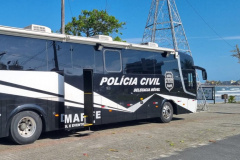 Policia Civil comparece com delegacia móvel a evento natalino em Guaratuba