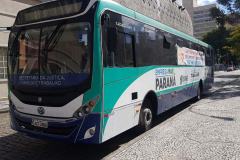 O ônibus itinerante da Agência do Trabalhador de Curitiba estará percorrendo nas próximas duas semanas os bairros da capital paranaense levando oportunidade de emprego.