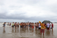 21ª edição da Travessia dos Veteranos do Corpo de Bombeiros celebra tradição em Guaratuba