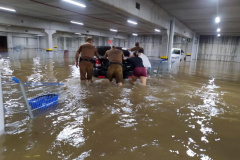 Chuva forte causa transtornos em Curitiba e no Litoral