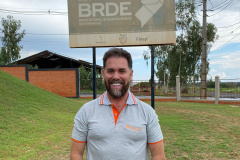 BRDE incentiva projeto de inovação em indústria agrotecnológica de Foz para controle de pragas no campo