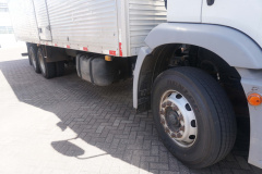  Detran-PR orienta caminhoneiros sobre manutenção veicular