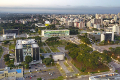 Abre e fecha nos serviços e espaços públicos do Paraná durante o Carnaval