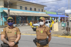 PM orienta sobre cuidados com a casa de praia e atitudes de prevenção na areia durante o Carnaval