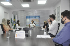 Reuniãop com a prieira dama do estado e presidente do Conselho de Ação Solidária do Paraná, Luciana Saito Massa - 