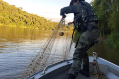  Polícia ambiental reforça combate à pesca predatória em rios e bacias hidrográficas durante período da Piracema