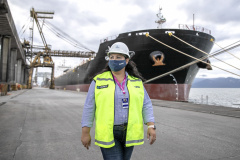  Aumenta a presença feminina no Porto de Paranaguá. Obrigado 