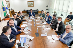 Governador Carlos Massa Ratinho Junior durante reunião com executivos do Grupo Softbank - Curitiba, 22/03/2022
