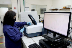 Com novo equiupamento, Tecpar reduz tempo de análises laboratoriais - Curitiba, 18/04/2022