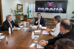 Governador recebe diretor-geral da Itaipu