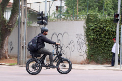 Ciclomotores e bicicletas elétricas precisam seguir recomendações de segurança, alerta Batalhão de Trânsito da PM