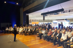 Feira debate como transformar o Paraná em supermercado para o mundo