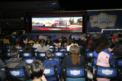 Ivaiporã recebe a primeira edição do Cinema na Praça com alegria e entusiasmo