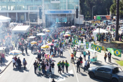 Depois de dois anos suspensa, por causa da pandemia da Covid-19, a tradicional Marcha para Jesus voltou a encher as ruas de Curitiba