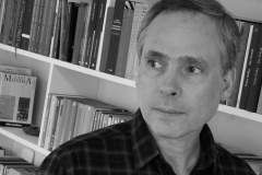 Marcelo Sandmann ministra oficina gratuita de Leitura e Escrita Poética na Biblioteca Pública