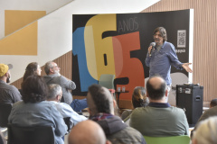 Eduardo Bueno fala para 200 pessoas na abertura do Ciclo do Bicentenário da Independência da Biblioteca Pública