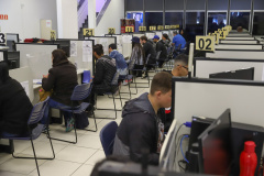 Paraná inicia a semana com oferta de 11.613 vagas de emprego nas Agências do Trabalhador