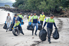 IAT realiza mutirão para coleta de resíduos sólidos em manguezais do Litoral do Estado