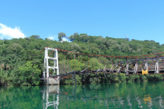 Edital prevê recuperação de ponte pênsil incendiada em Ribeirão Claro 