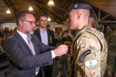 PMPR homenageia militares e autoridades civis no aniversário do BPRv, BPMOA e BOPE