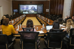 Curitiba, 25 de outubro de 2022 - Teleconferência referente a Missão OCDE no Paraná que aconteceu no Gabinete de Gestão Integrada (GGI) - Foto: Roberto Dziura Jr./AEN