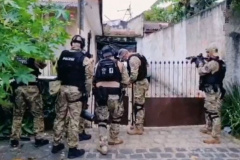 Polícia Civil mira organização criminosa ligada a roubos de cargas em Curitiba e Litoral