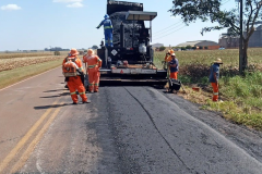 Programa de Conservação de Pavimentos do DER/PR atende rodovia de Quarto Centenário