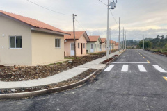 Com construção em fase final, novas casas serão entregues de graça a 34 famílias de Rio Azul Caixa de entrada - 