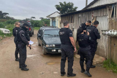 Operação conjunta entre Polícias Penal e Civil cumpre cinco mandados de prisão