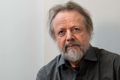 Encontro de editoras e homenagem a Cristovão Tezza marcam a programação da Flibi neste fim de semana