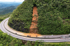 BR-277 será liberada parcialmente na tarde desta quarta-feira