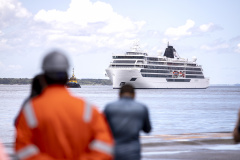 Após três anos, Porto de Paranaguá volta a receber navio com turistas