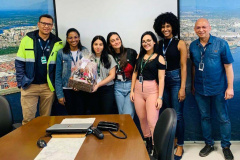  	Referência no setor, Portos do Paraná vira trampolim para jovens talentos no mercado profissional