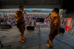 Banda da Policia Militar se apresenta em Guaratuba. - Foto:Ari Dias/AEN