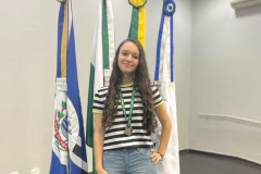  Aluna da rede estadual de ensino, no Norte Pioneiro, ganha bolsa integral para estudar na FGV-Rio