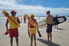 Corpo de Bombeiros inicia o curso Surf-Salva durante o Verão Maior Paraná