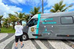  PCPR continua trabalho na orla da praia para orientação à veranistas 
