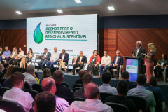 Governo discute desenvolvimento sustentável na região de Toledo