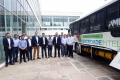 Apresentação do ônibus a gás