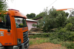 Copel mantém mais de 100 equipes em campo para recompor energia no Oeste