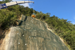 DER está concluindo recuperação da encosta da BR-277 no km 41 